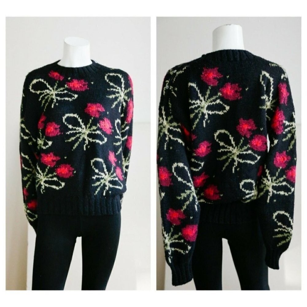Vintage Y2K Floral Novelty Print Black Pink Cute Statement Pullover S/M
